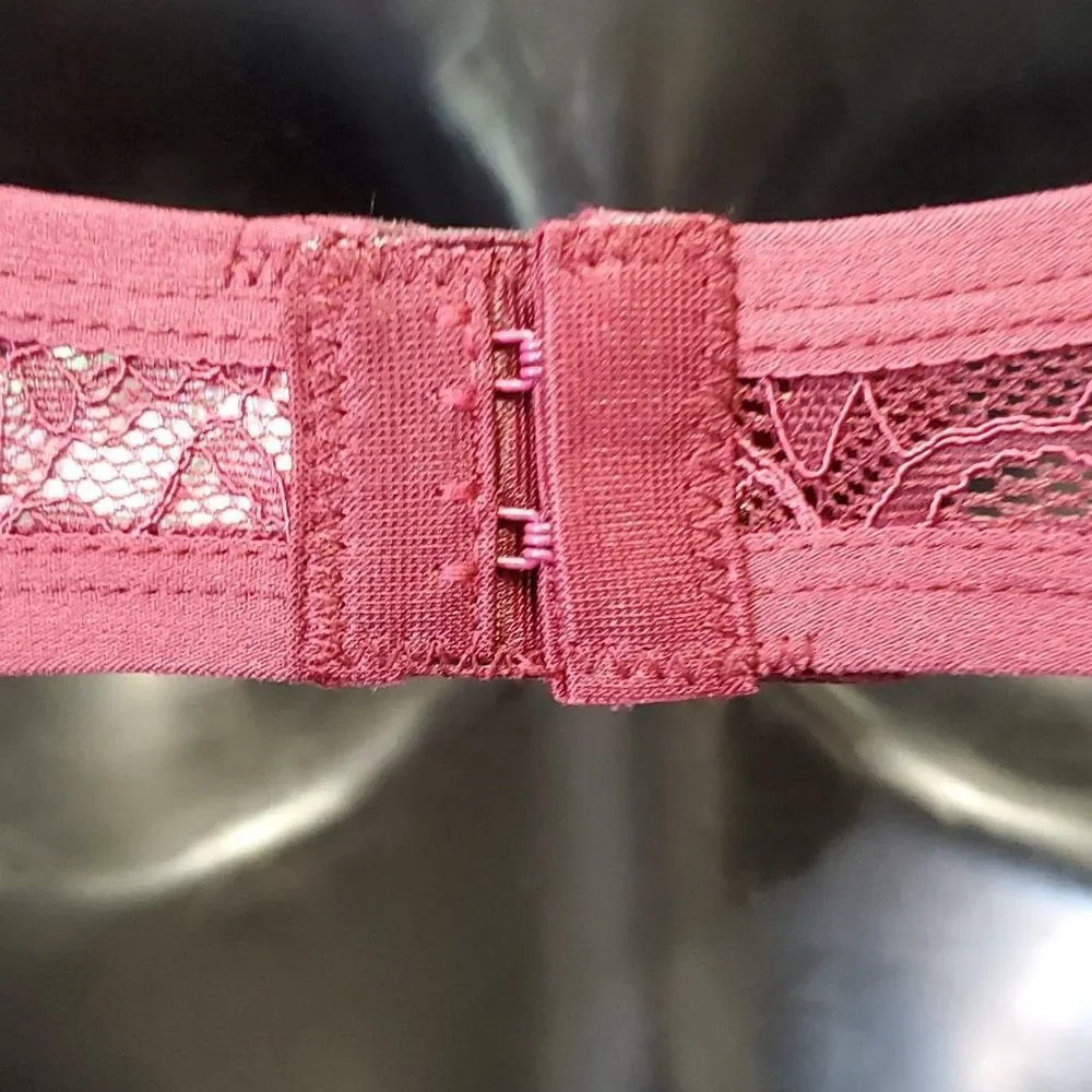 Women's Lace Wine Cross-Over Bralette Size Small